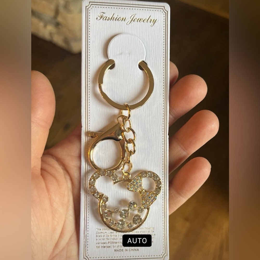 Two cute gold tone Minnie Mouse head Fashion Jewelry Keychains/Purse Charm’s